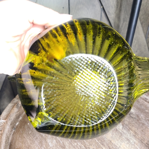 Vintage Hand Blown Art Glass Swan Trinket Dishes In Olive Green and Amber - Picture 6 of 12
